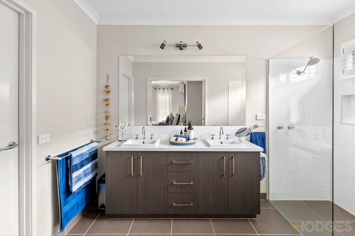 26 Penleigh Crescent Ocean Grove - Residential for sale