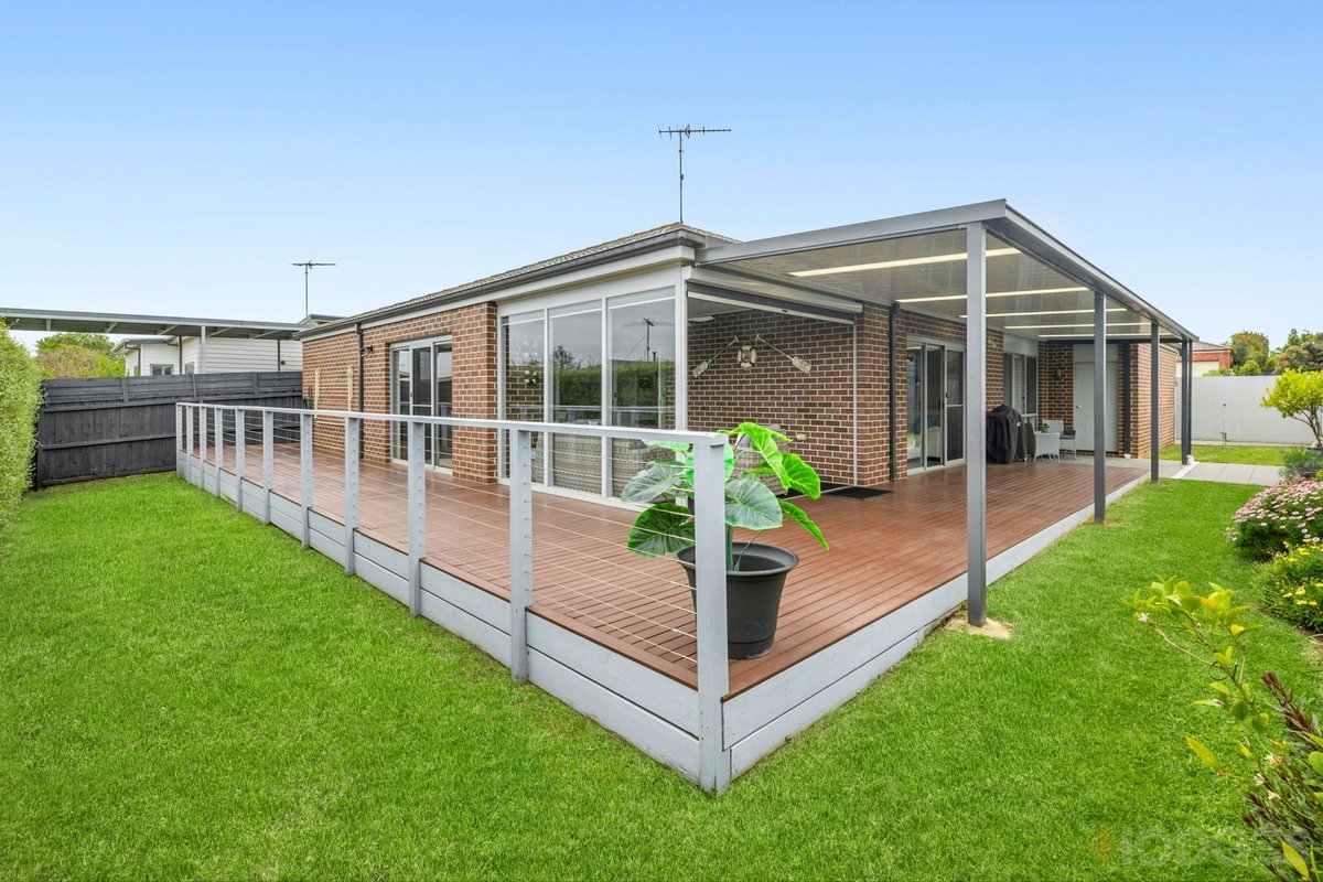 26 Penleigh Crescent Ocean Grove - Residential for sale