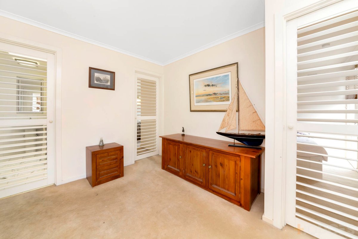 26 Retreat Road Hampton - Residential for sale