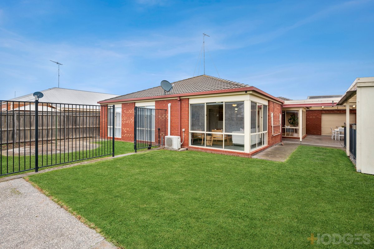 26 Roseview Way St Albans Park - Residential for sale