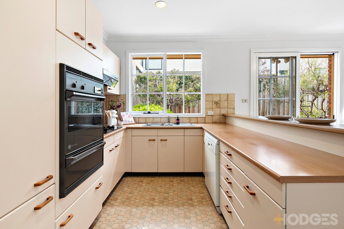 2 / 6 Sandringham Road Sandringham - Residential for sale