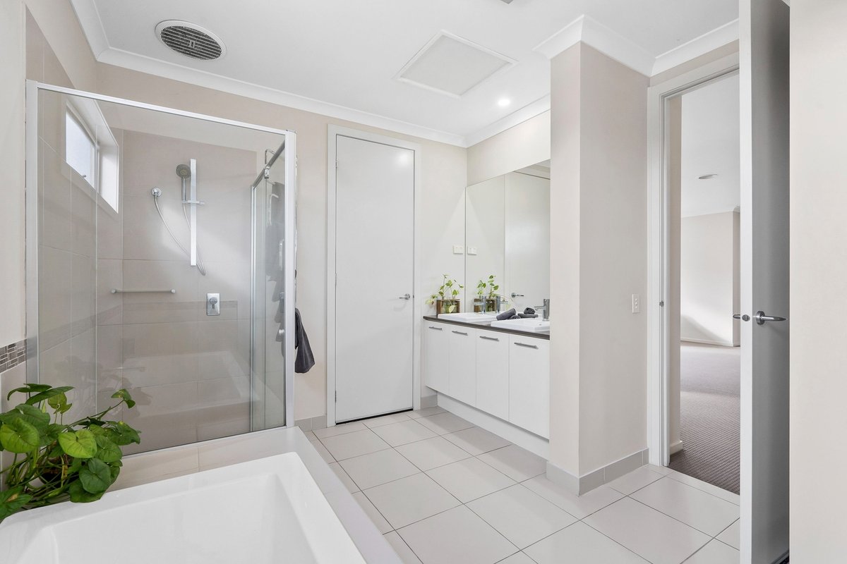 26 Stanbury Avenue Highton - Residential for sale