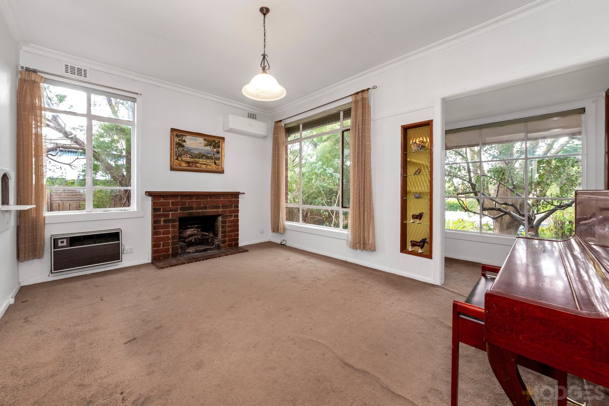 26 Widdop Crescent Hampton East - Residential for sale