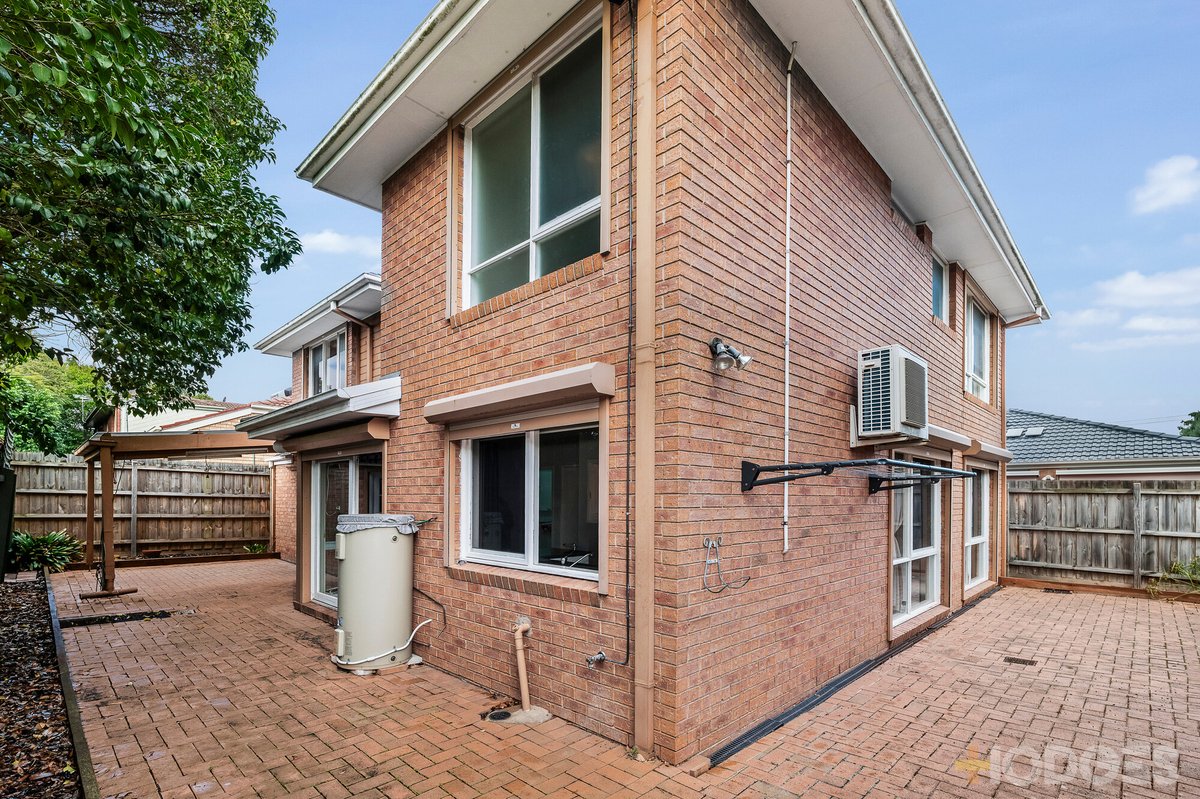 2 / 6 Winston Drive Caulfield South - Residential for sale