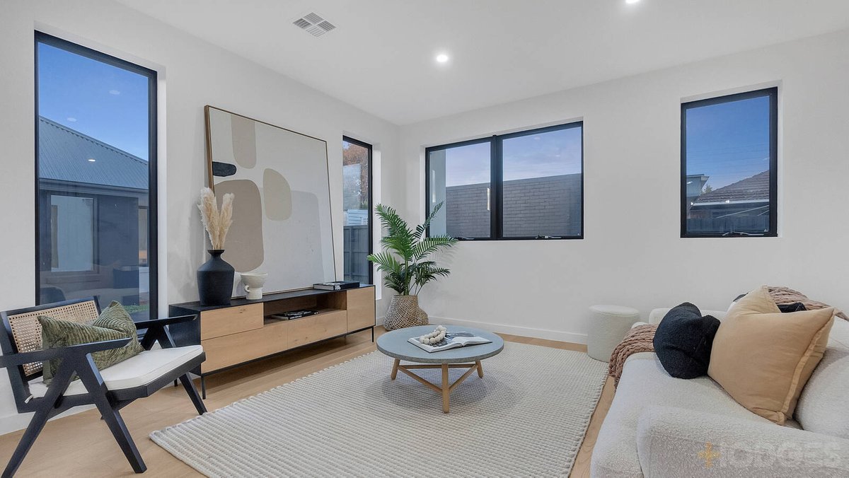 2 / 61 Follett Road Cheltenham - Residential for sale
