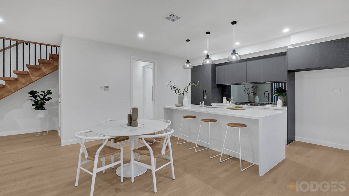2 / 61 Follett Road Cheltenham - Residential for sale