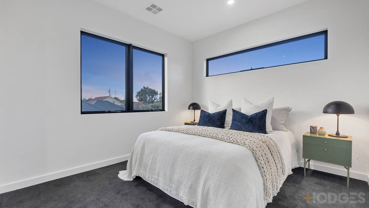 2 / 61 Follett Road Cheltenham - Residential for sale