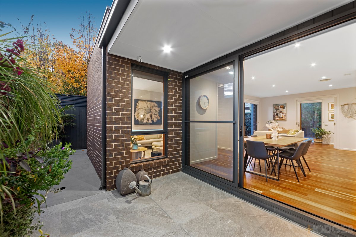 2 / 62 Highett Road Hampton - Residential for sale