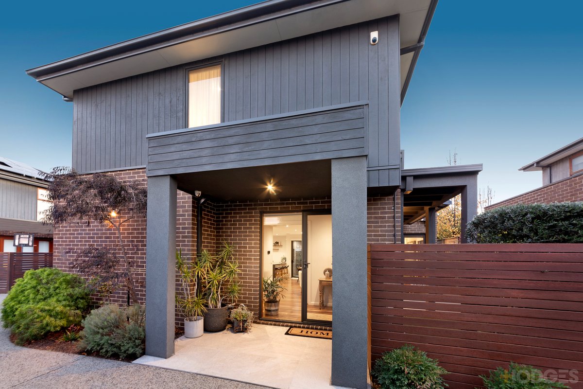 2 / 62 Highett Road Hampton - Residential for sale