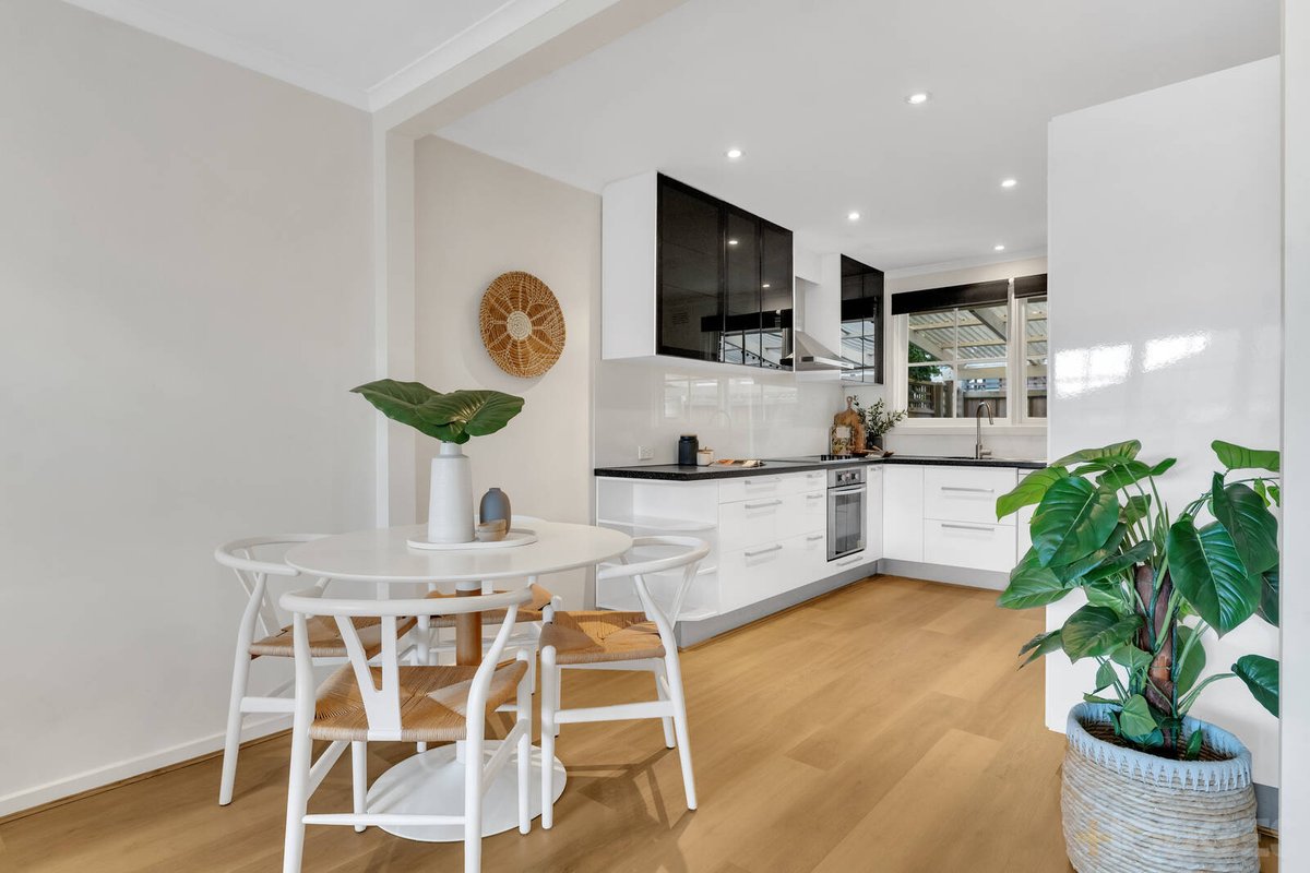 26 / 374 Warrigal Road Cheltenham - Residential for sale