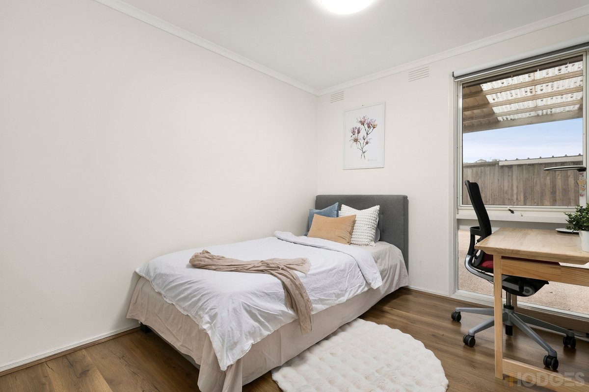 2 / 69 Crisp Street Hampton - Residential for lease