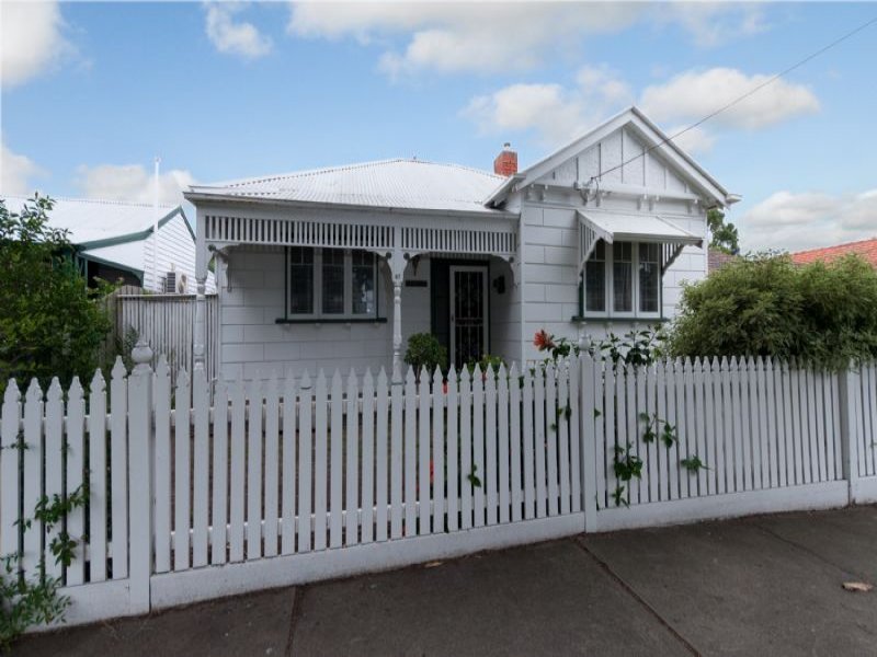 27 Bishop Street KINGSVILLE - Residential for sale