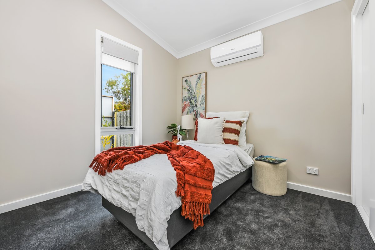27 Broderick Road Carrum Downs - Residential for sale