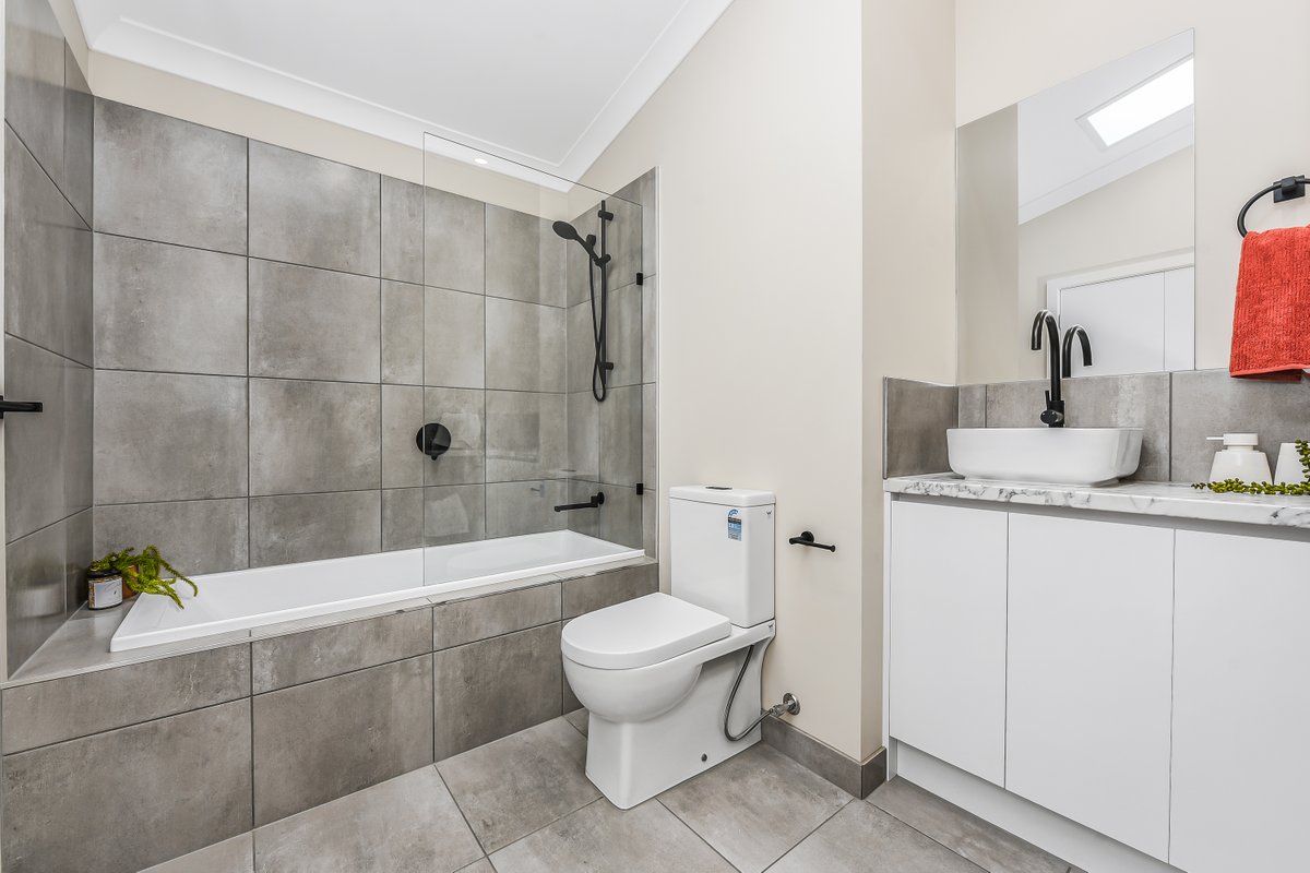 27 Broderick Road Carrum Downs - Residential for sale