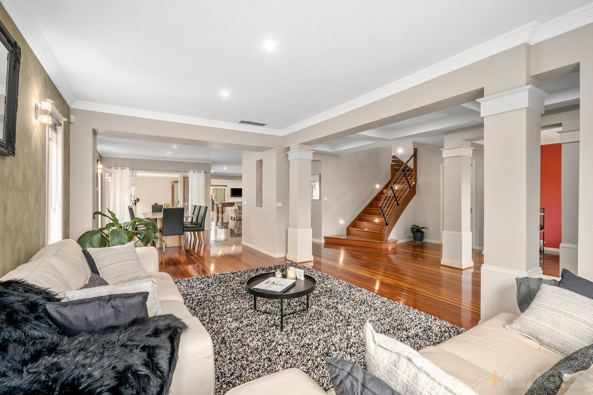 27 Caradon Drive Truganina - Residential for sale