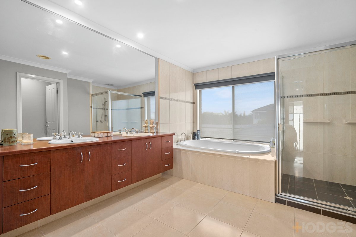 27 Caradon Drive Truganina - Residential for sale