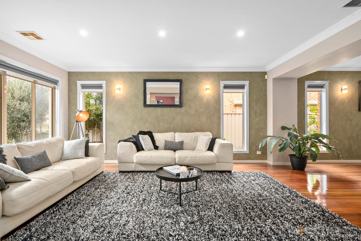 27 Caradon Drive Truganina - Residential for sale
