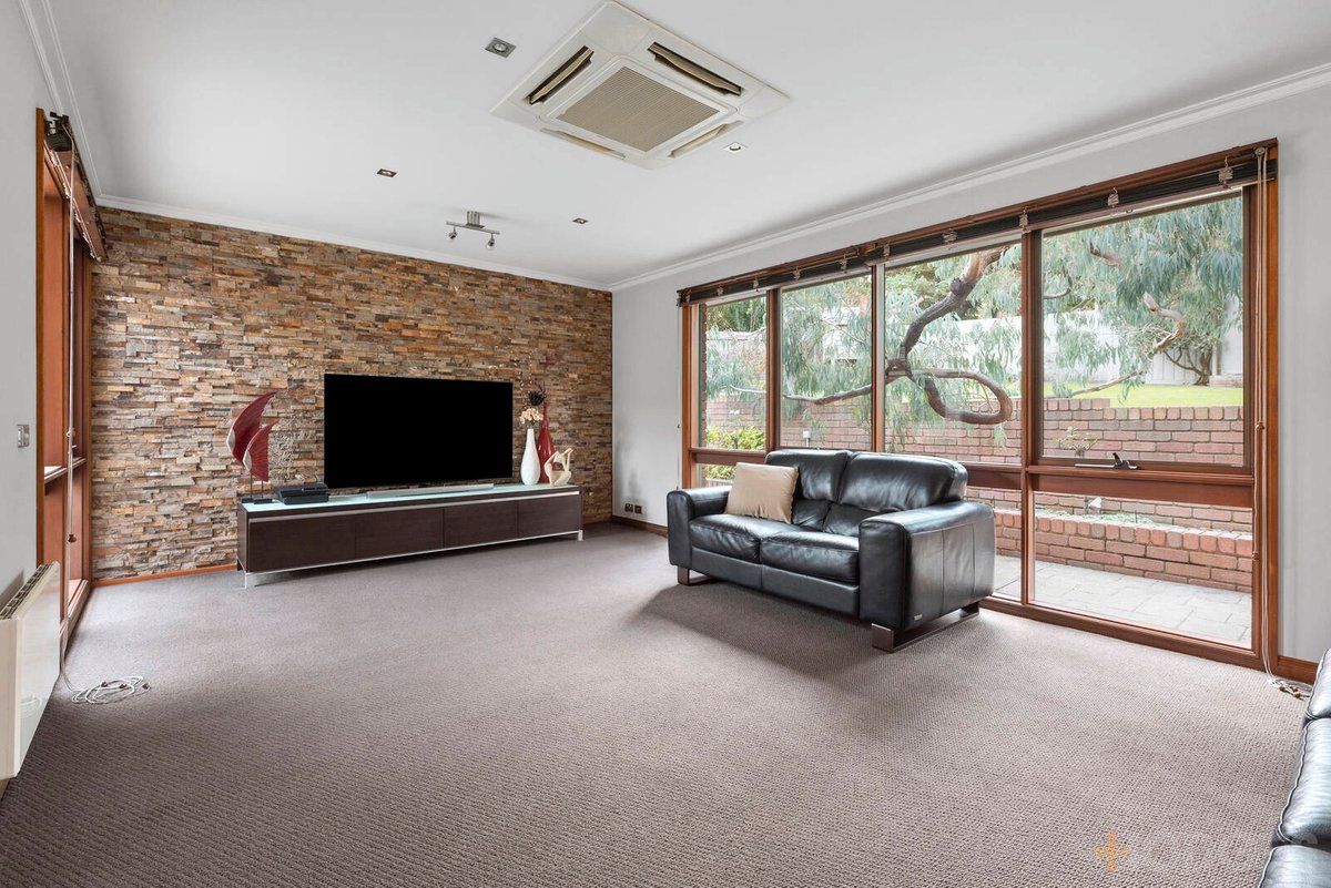 27 Cruickshank Avenue Ocean Grove - Residential for sale