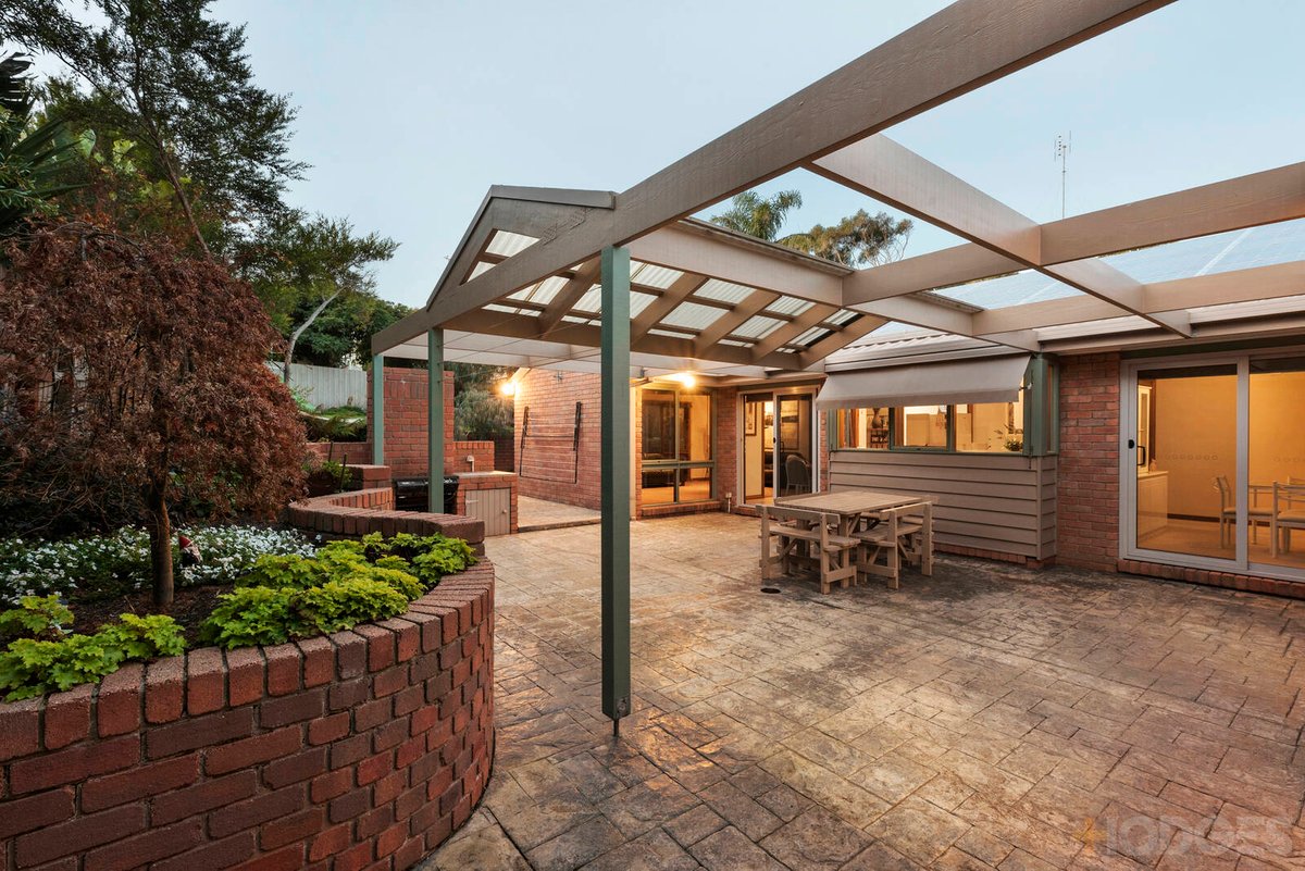 27 Cruickshank Avenue Ocean Grove - Residential for sale