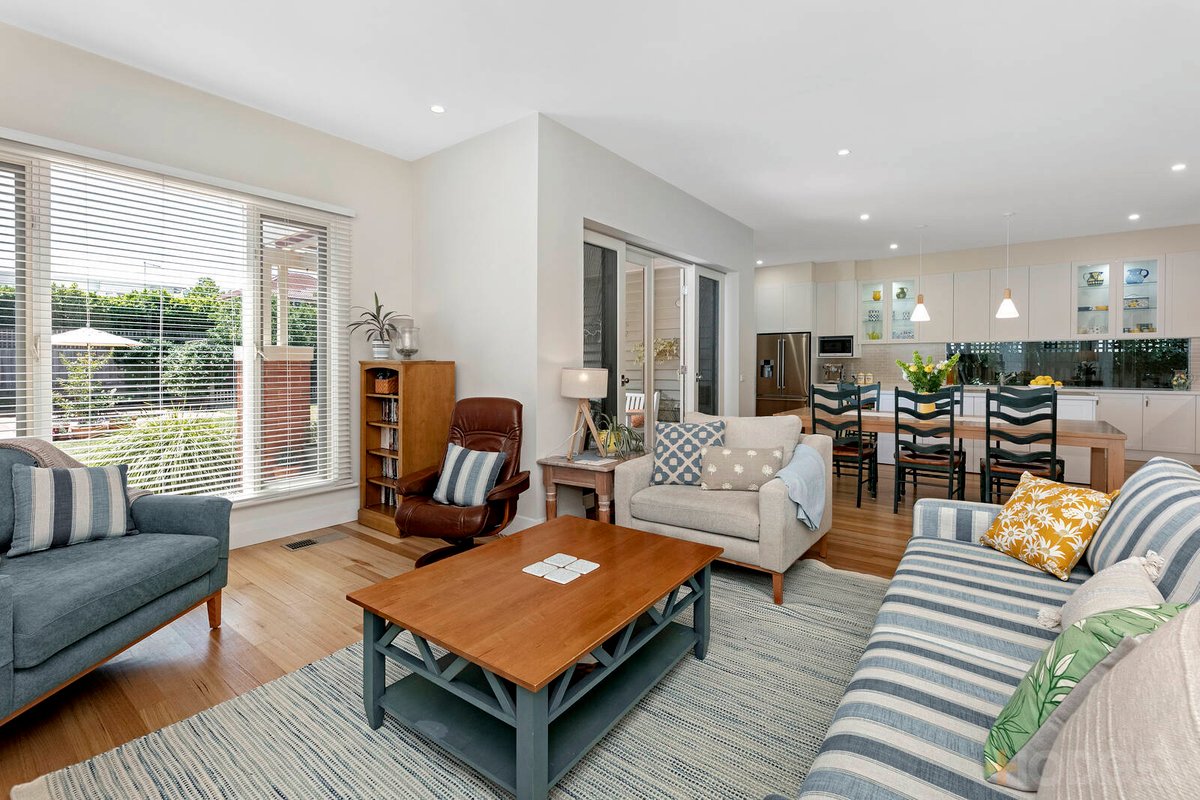 27 Ellindale Avenue Mckinnon - Residential for sale