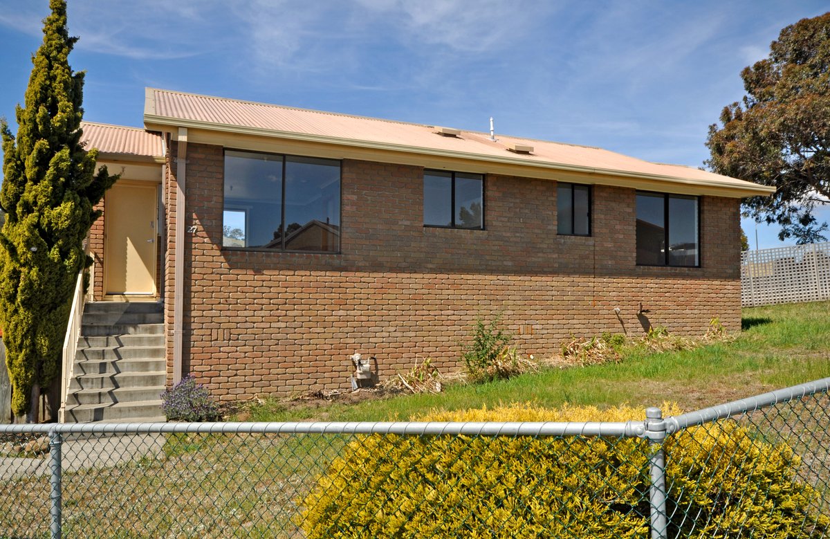 27 Viola Crescent, GAGEBROOK TAS 7030