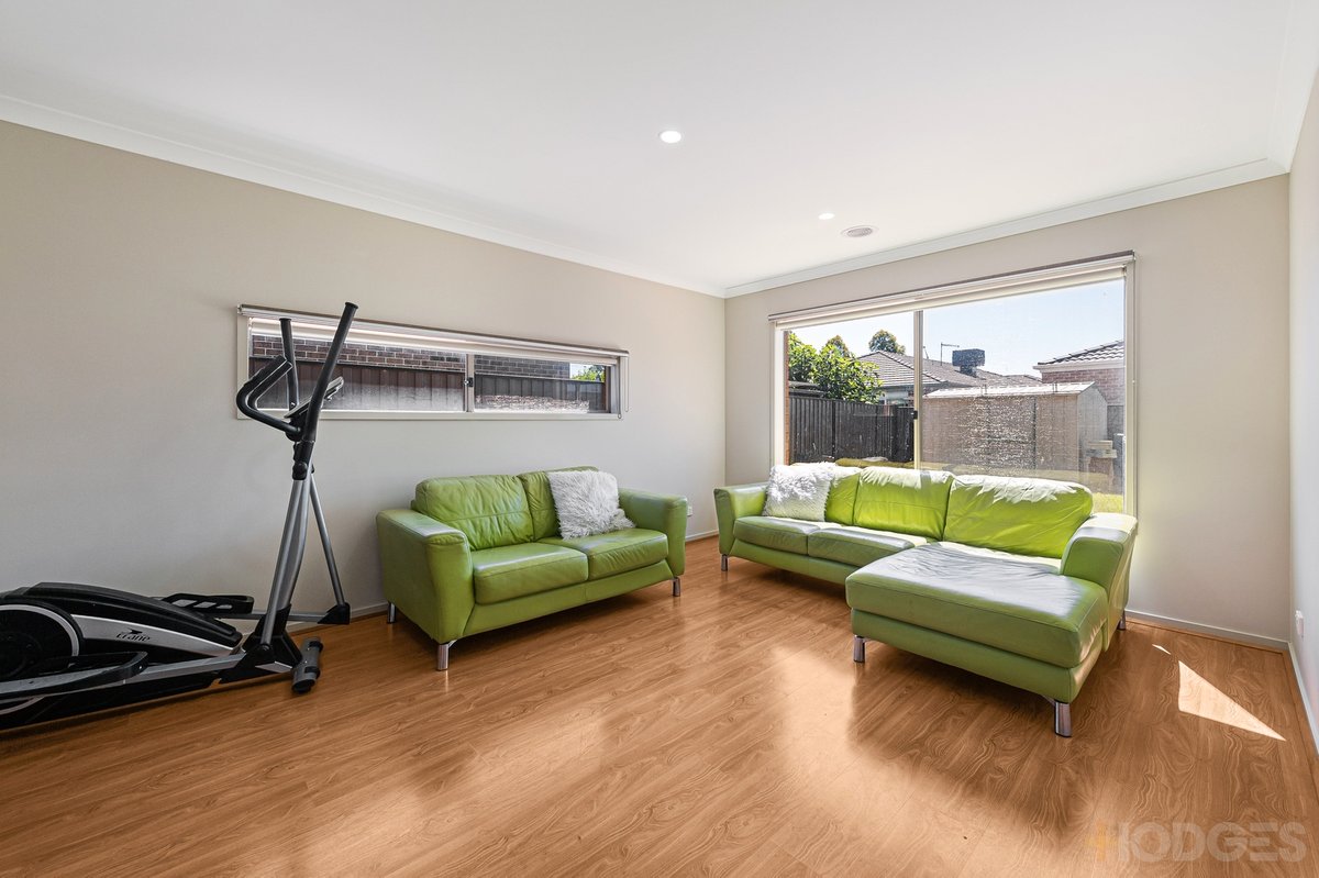 27 Winona Circuit Tarneit - Residential for sale