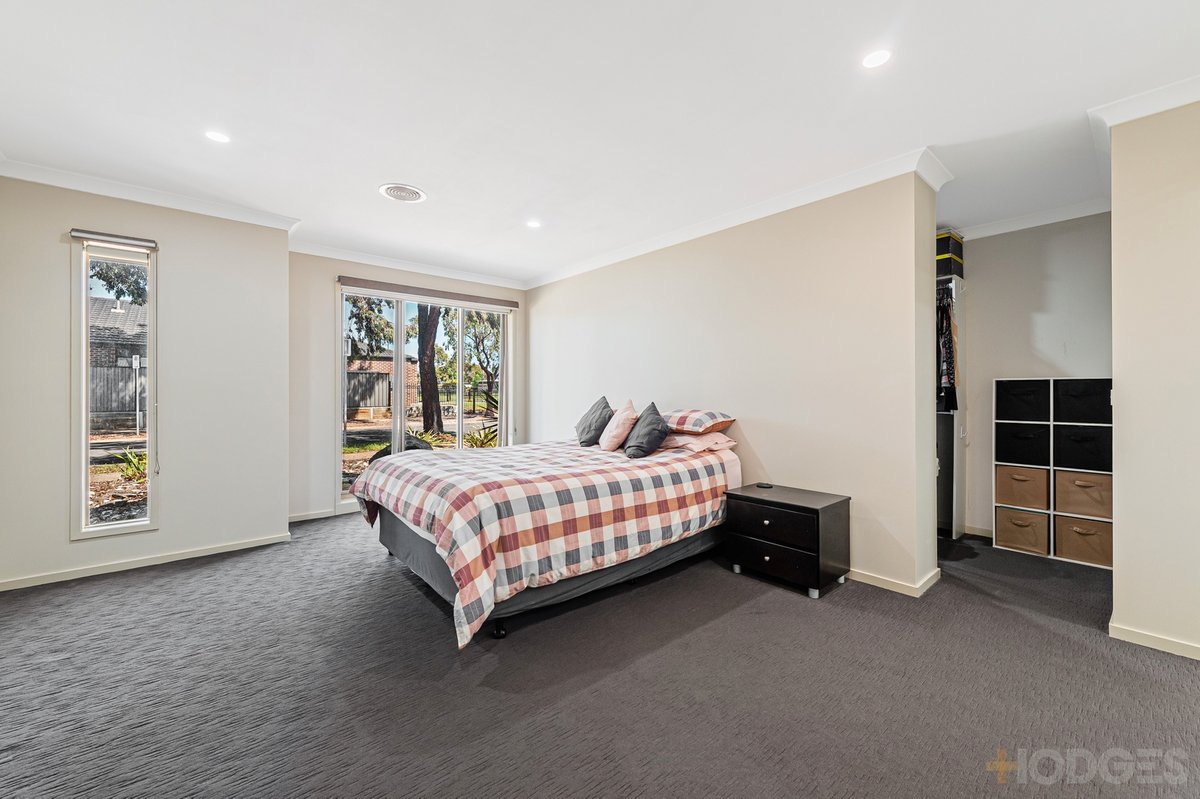 27 Winona Circuit Tarneit - Residential for sale