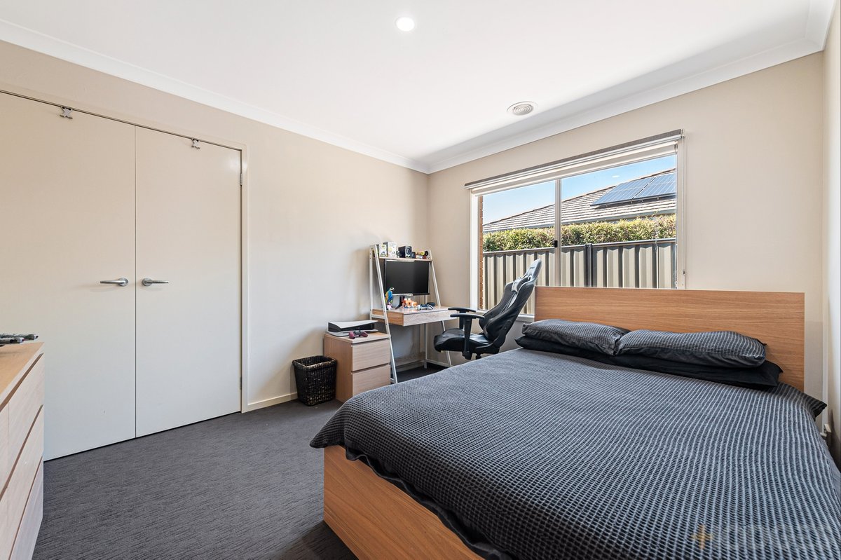 27 Winona Circuit Tarneit - Residential for sale