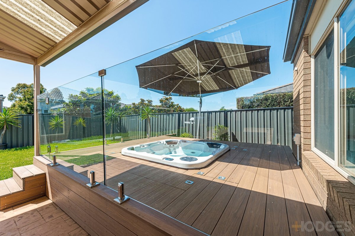 27 Winona Circuit Tarneit - Residential for sale