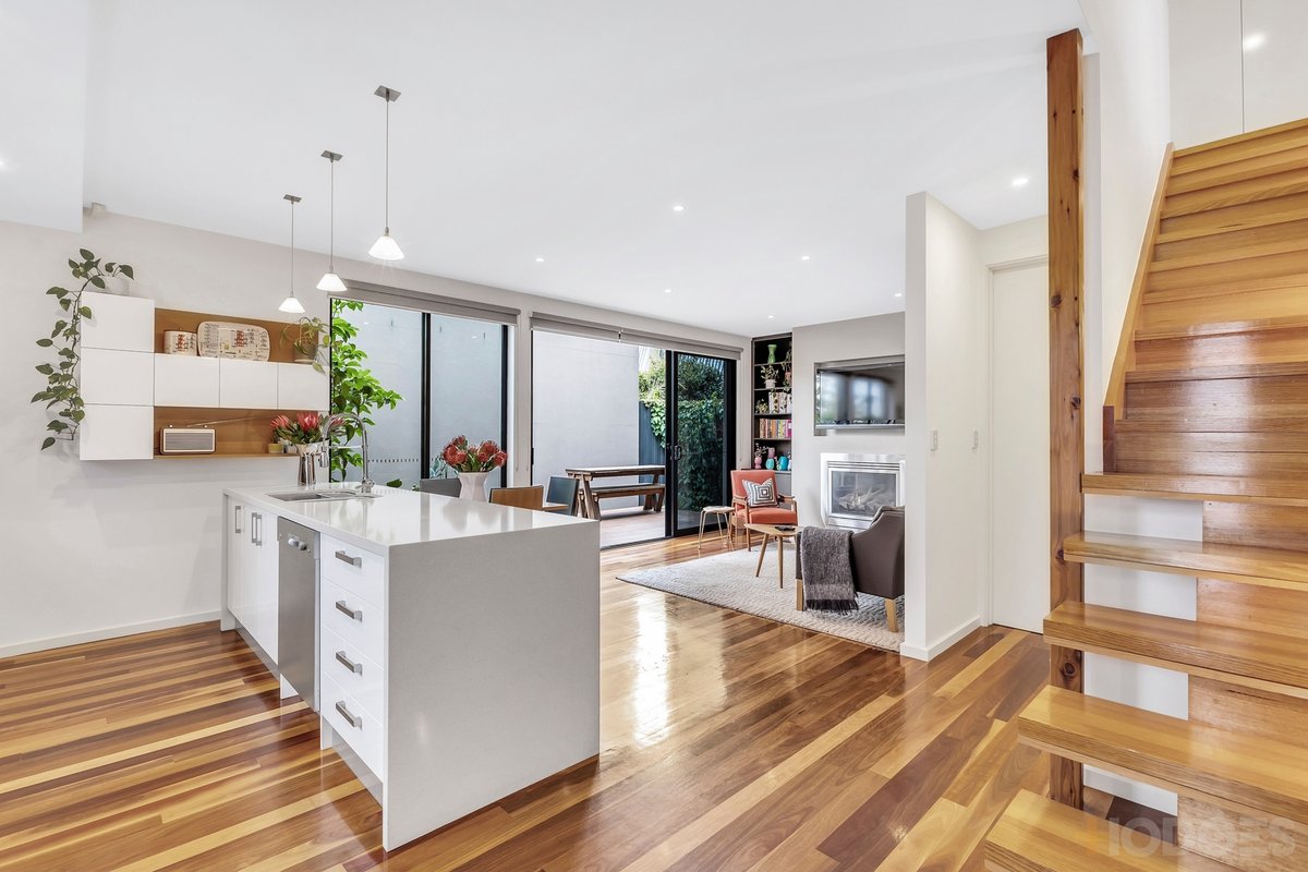 2 / 70 Truganini Road Carnegie - Residential for sale
