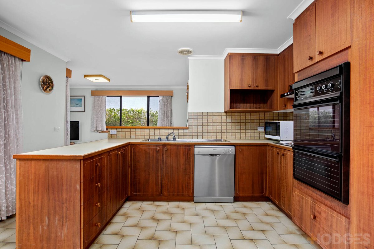 2 / 71 Tramway Parade Beaumaris - Residential for sale
