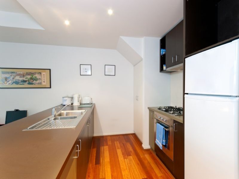2 / 77 Victoria Street SEDDON - Residential for sale