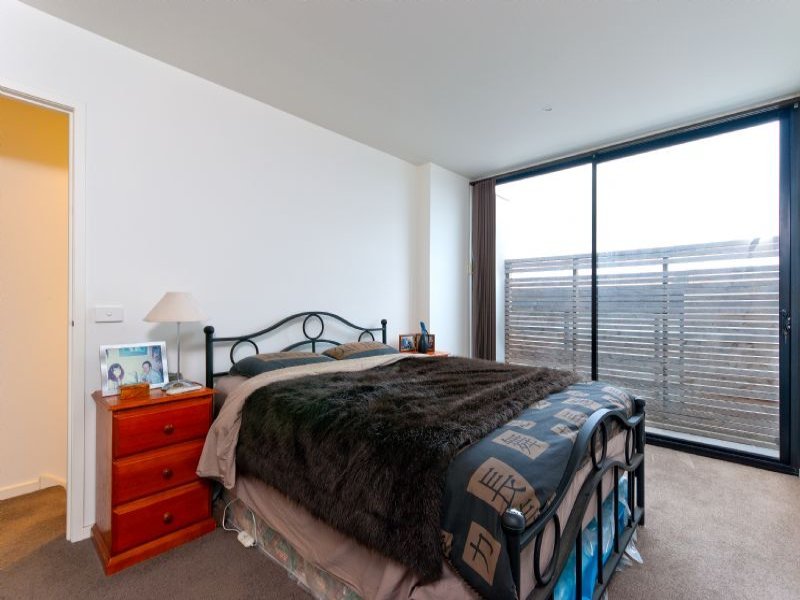2 / 77 Victoria Street SEDDON - Residential for sale