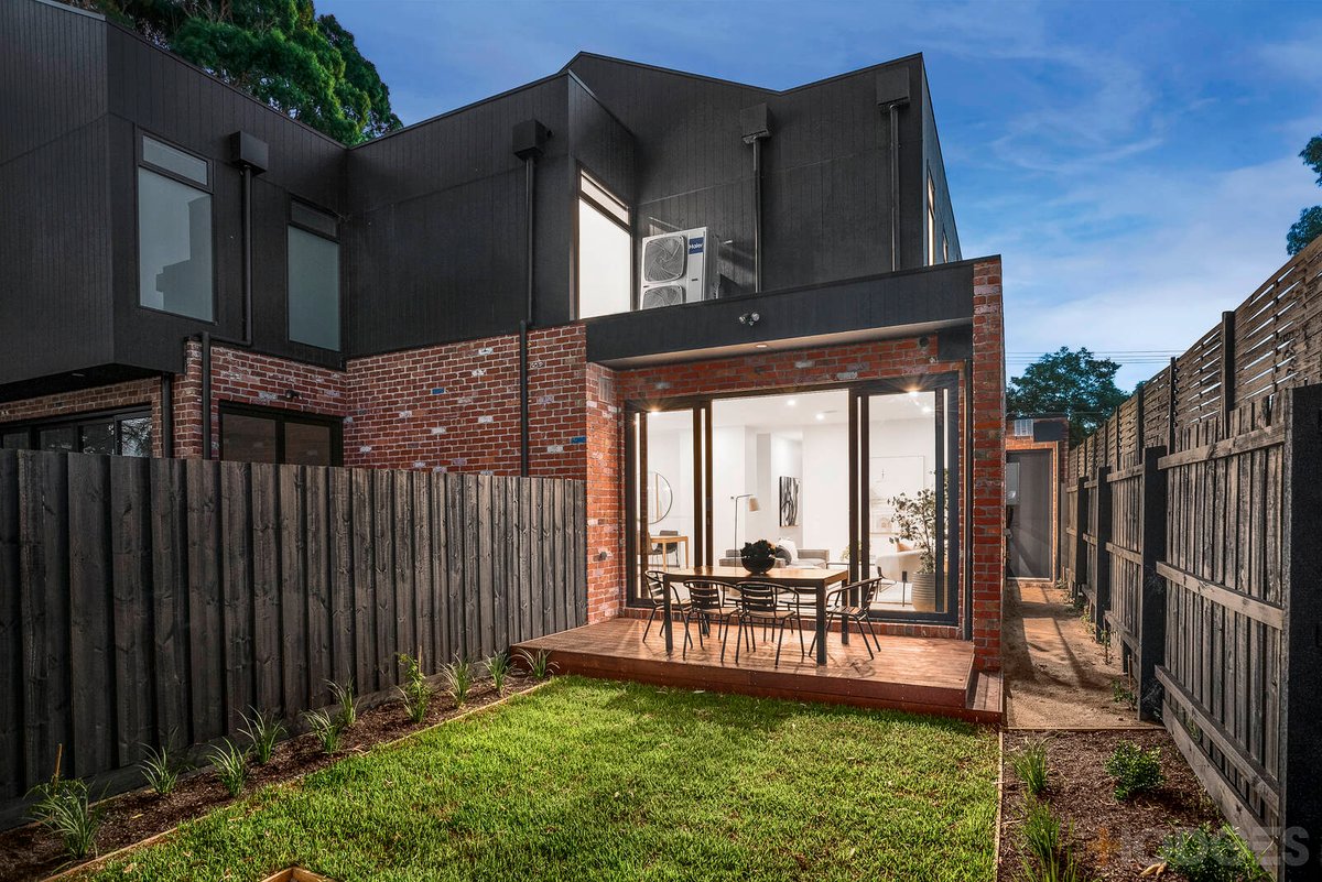 2 / 78 Albenca Street Cheltenham - Residential for sale