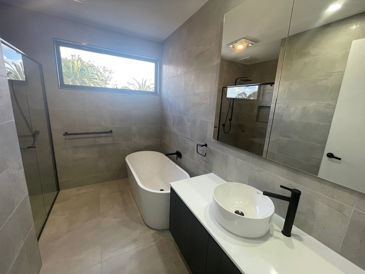 27B David Street HAMPTON - Residential for lease