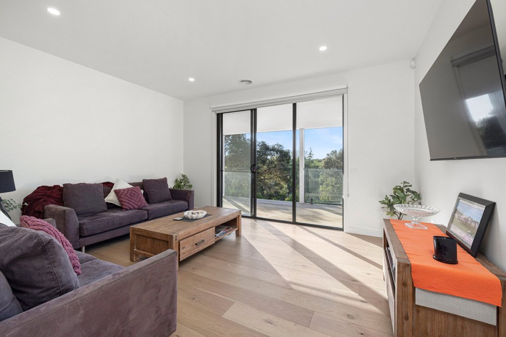 28 Alexandra Crescent RYE - Residential for sale