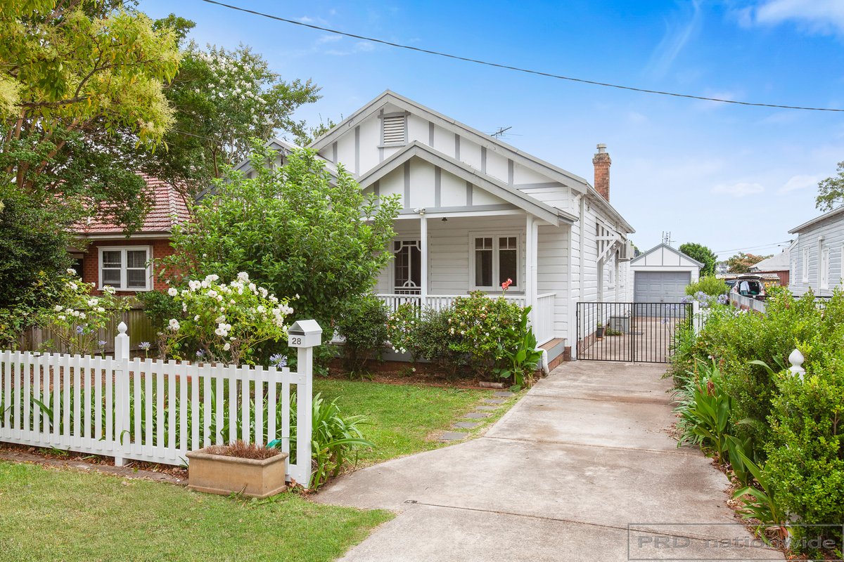 28 Allan Street, LORN NSW 2320