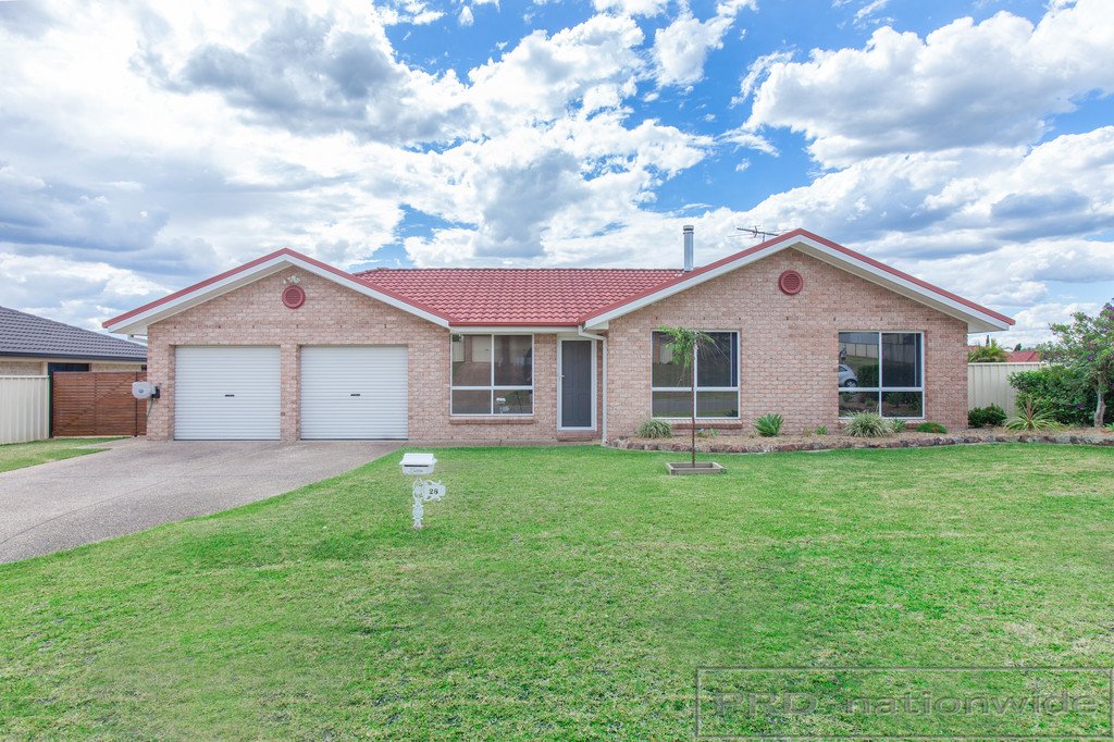 28 Carroll Ave, RUTHERFORD NSW 2320