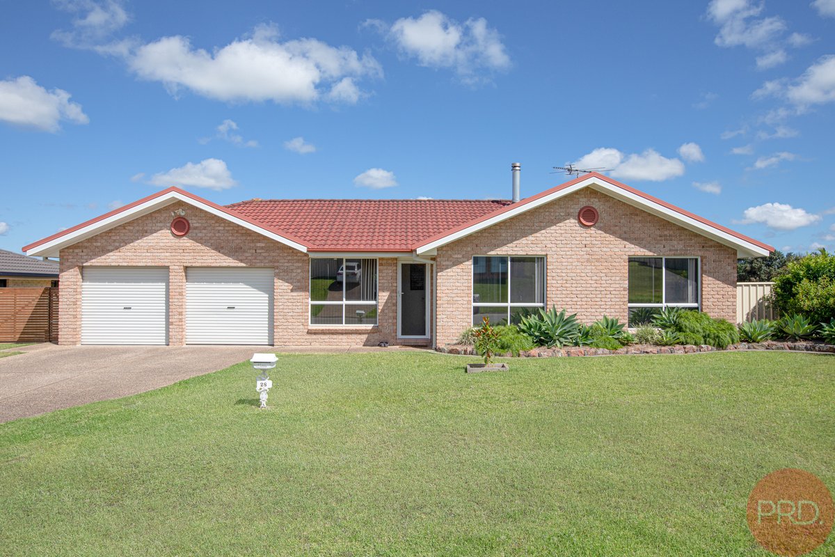 28 Carroll Avenue, RUTHERFORD NSW 2320