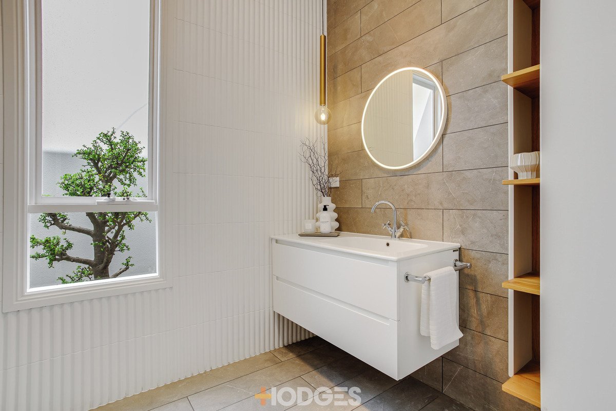 28 Effingham Road Newport - Residential for sale