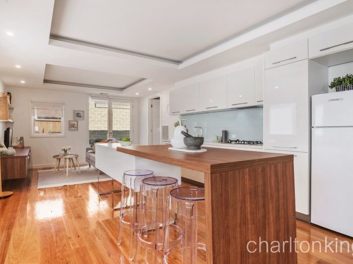 2 / 8 Grenville Street HAMPTON - Residential for sale