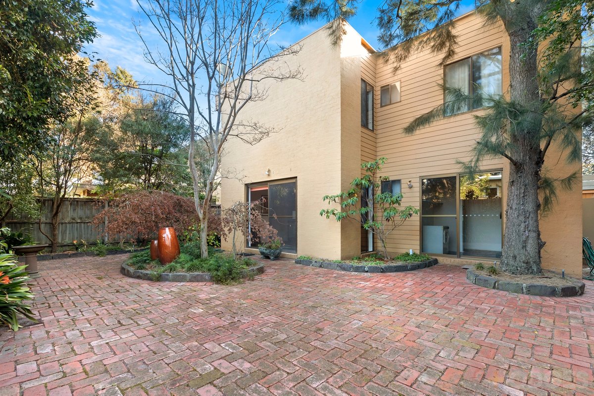 28 Surf Avenue Beaumaris - Residential for sale