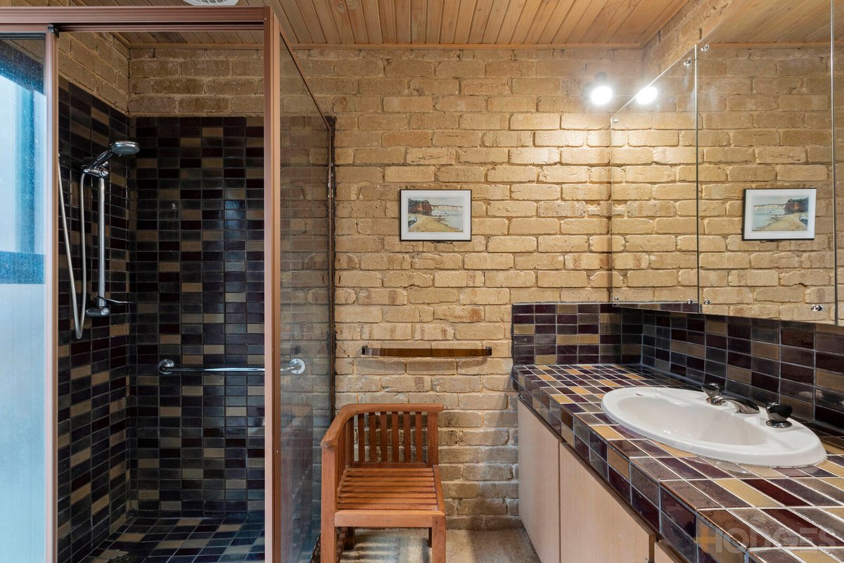 28 Vardon Avenue Beaumaris - Residential for sale