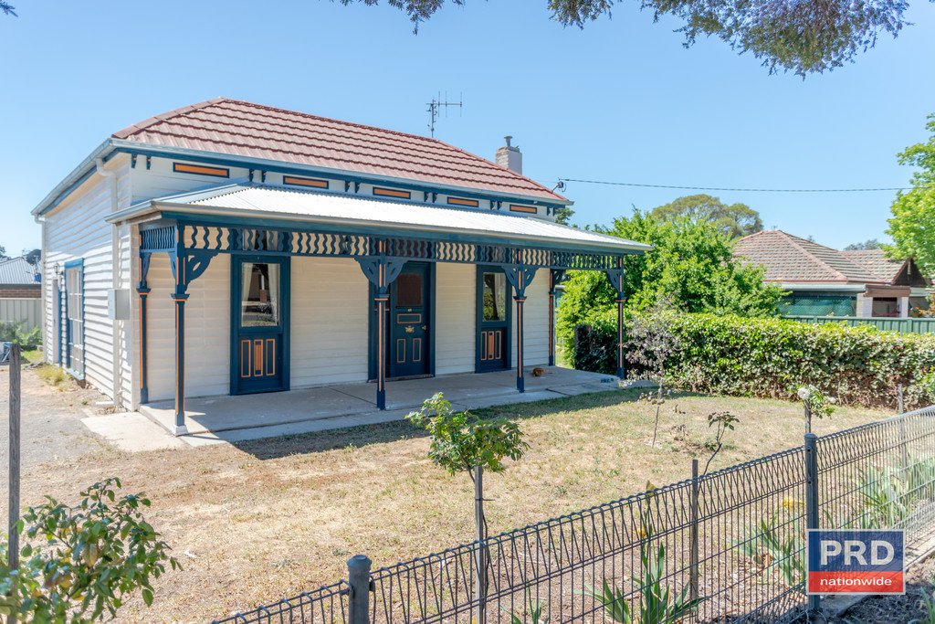 28 Wood Street, LONG GULLY VIC 3550