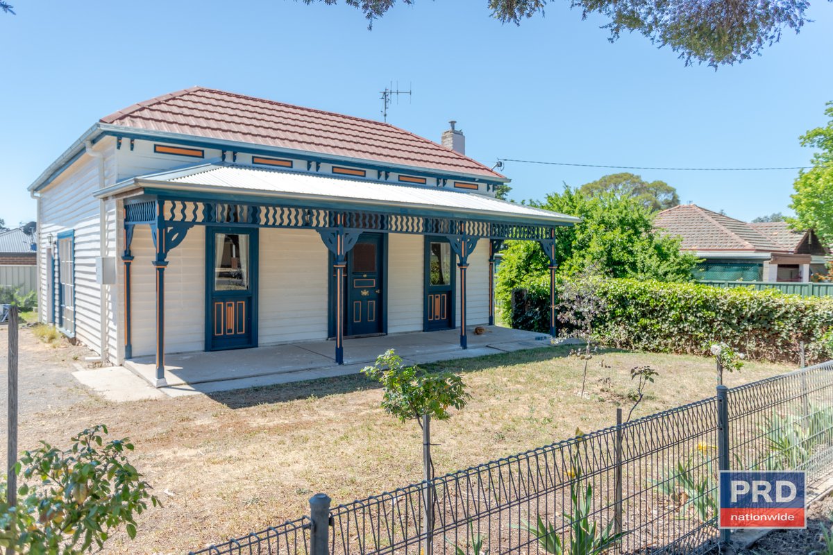 28 Wood Street, LONG GULLY VIC 3550