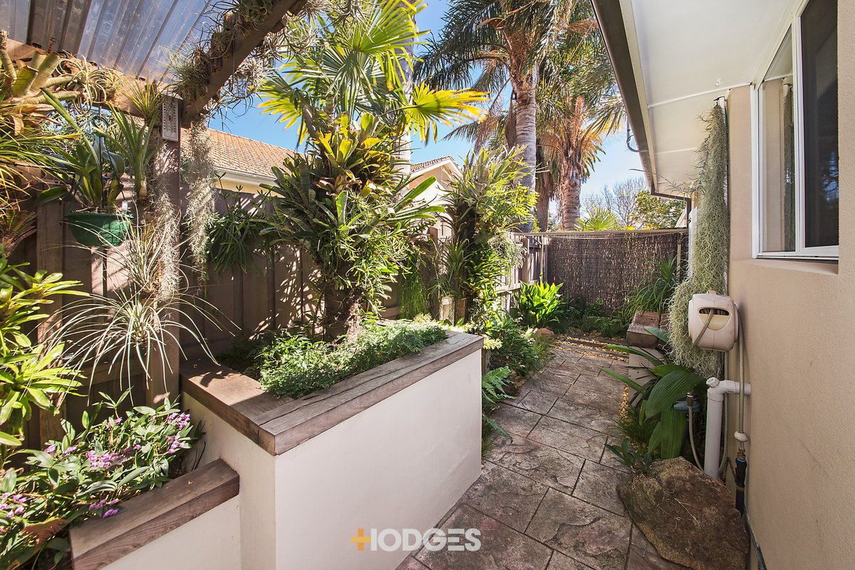2/8 Woods Avenue Mordialloc - Residential for sale