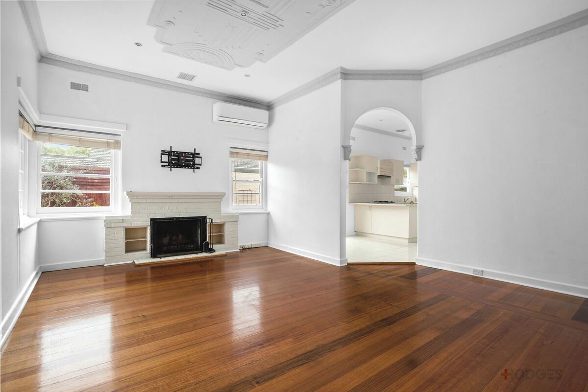 28A Naples Road Mentone - Residential for lease
