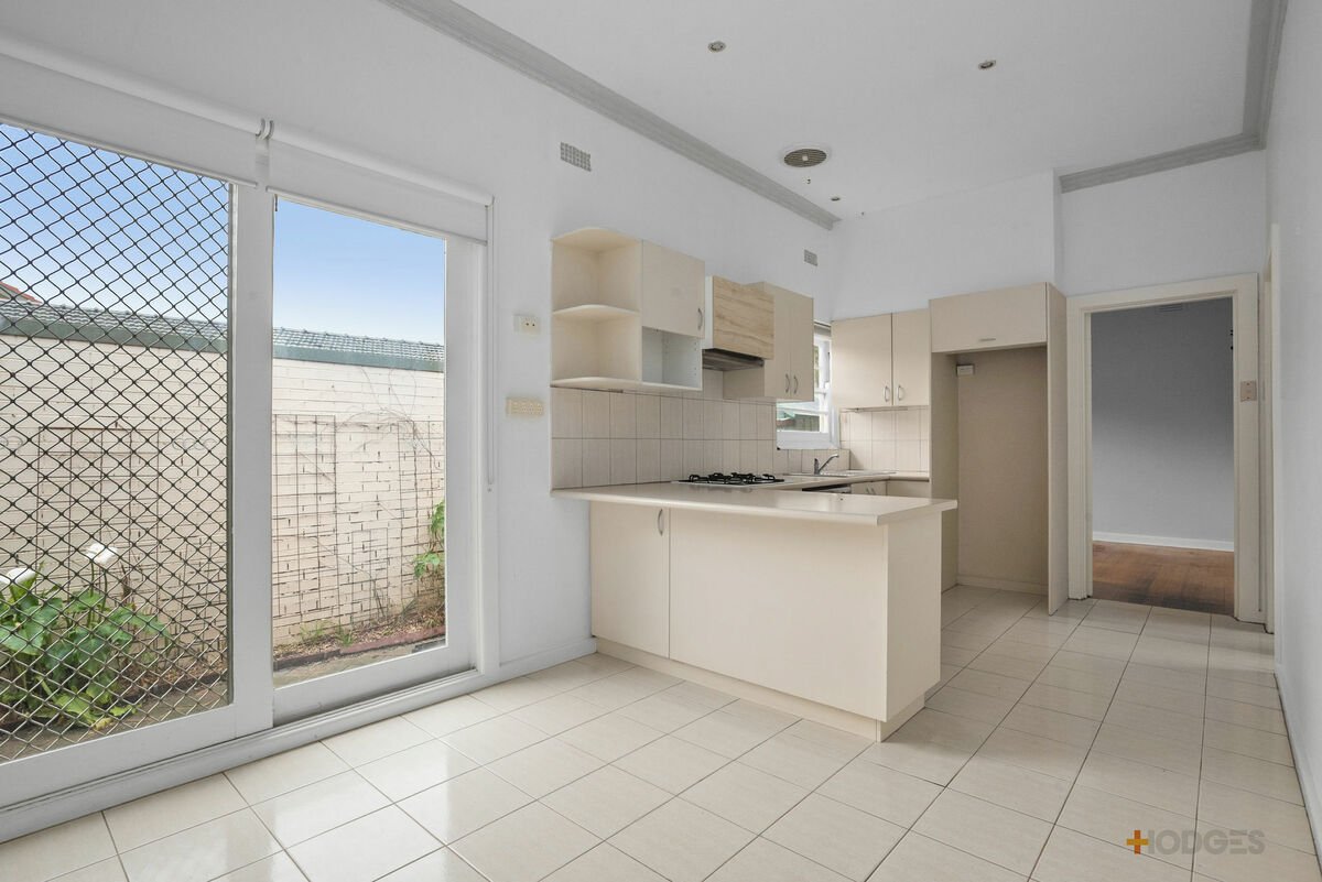 28A Naples Road Mentone - Residential for lease