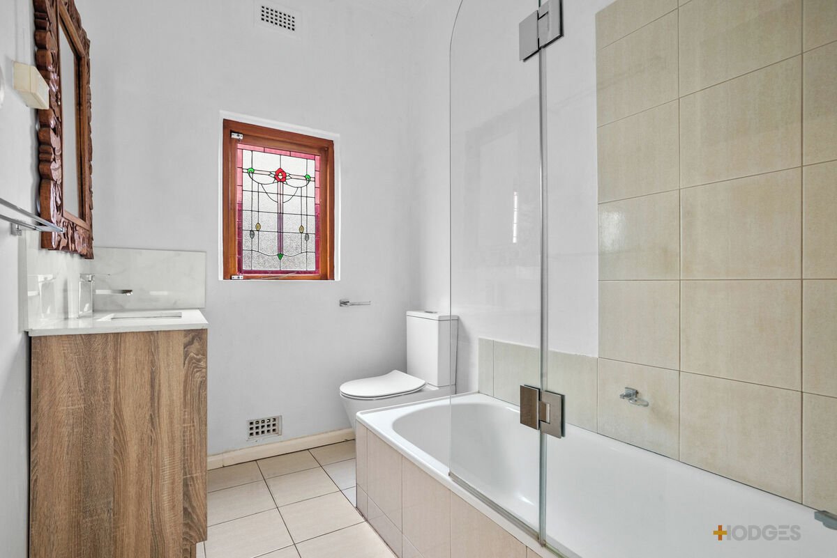 28A Naples Road Mentone - Residential for lease