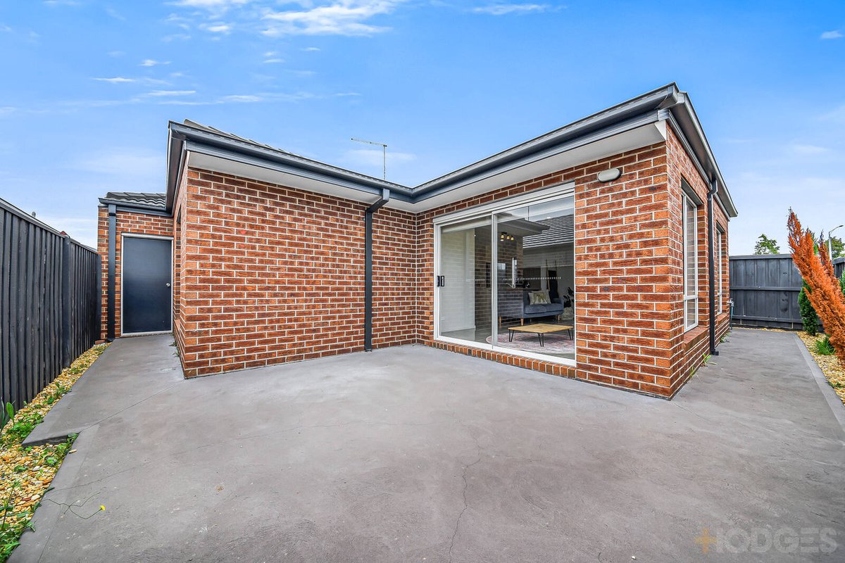 29 Ballymarang Chase Cranbourne West - Residential for sale
